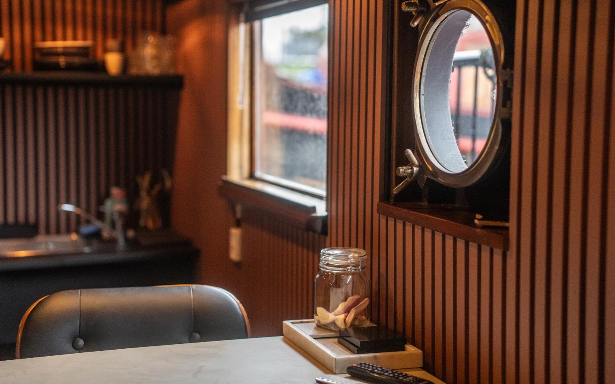 Houseboat-Amsterdam-Classic Εξωτερικό φωτογραφία